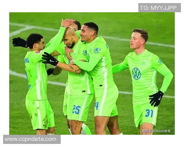 沃尔夫斯堡客战沙尔克04，大胜对手拿下关键3分